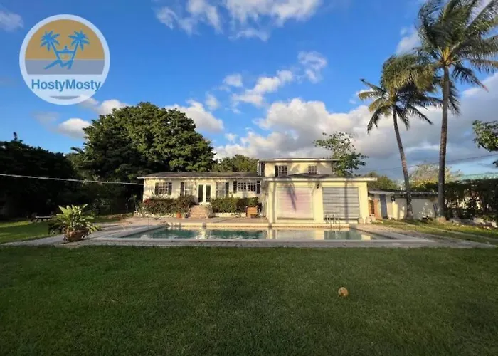Villa Rustica 5 Bedroom 3 Bath With Pool Next To River 1800